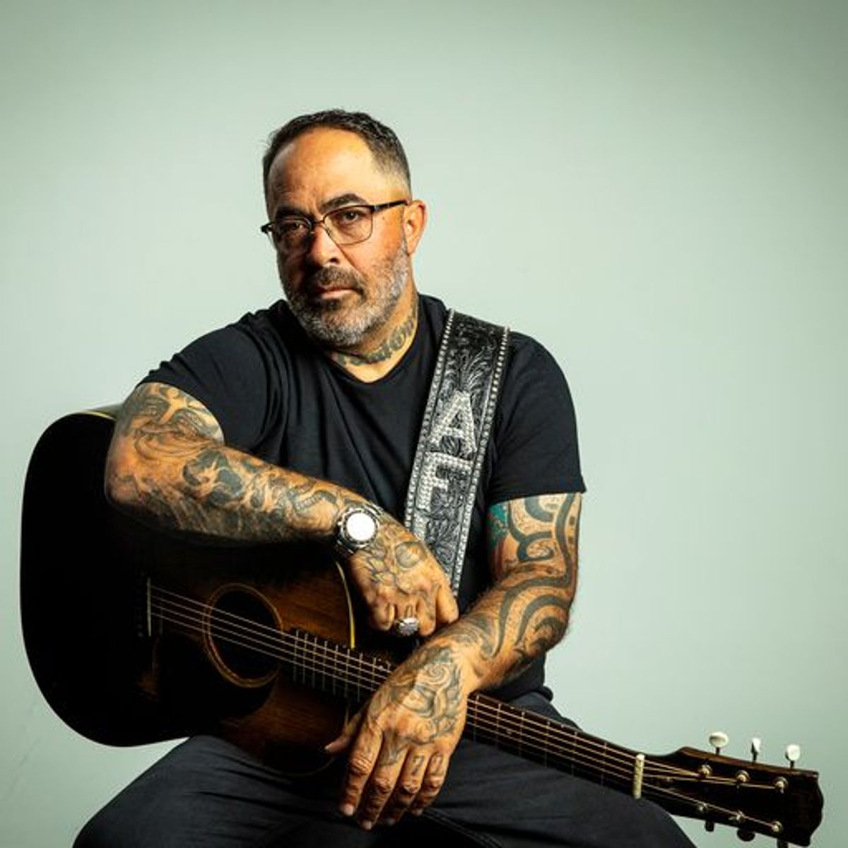 **SOLD OUT** Aaron Lewis Acoustic Renfro Valley Entertainment Center